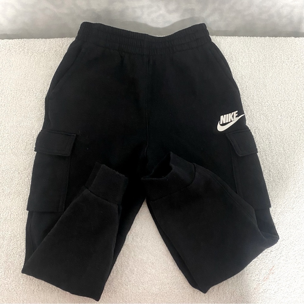 Nike Sportswear Club Fleece Kids' Cargo Pants Size Large 6-7yrs Black Activewear